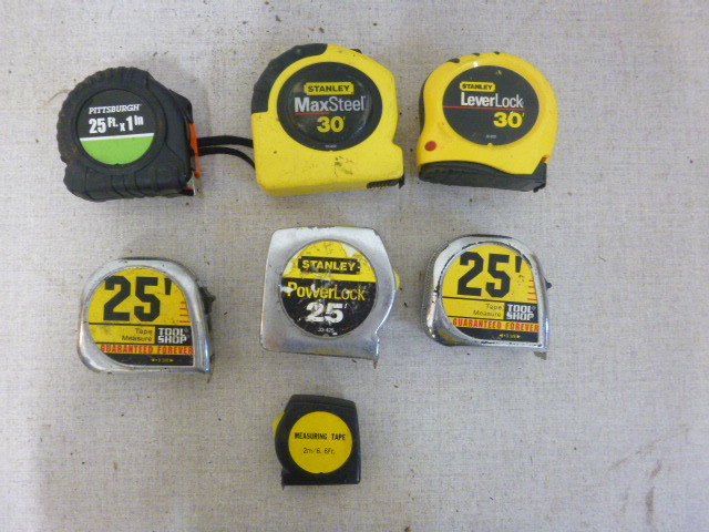 lot 207 image: Miscellaneous Tape Measures