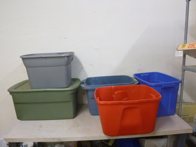 lot 216 image: 5 Totes