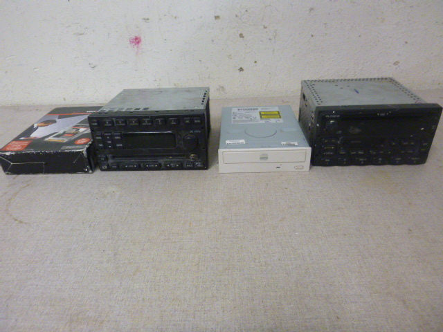lot 229 image: Miscellaneous Electronics