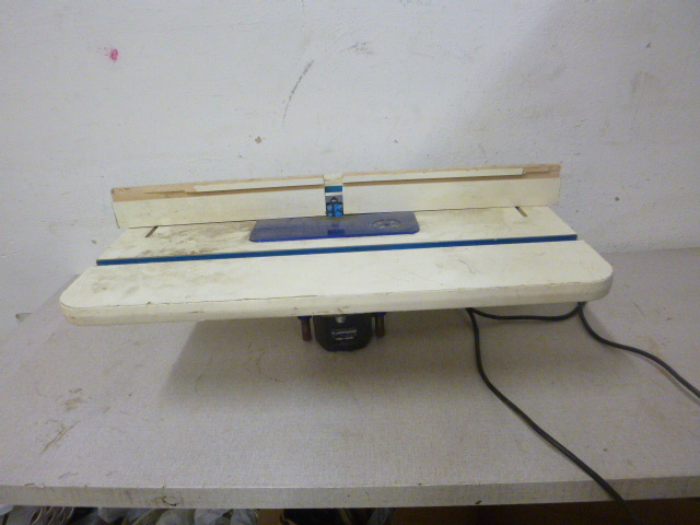lot 231 image: Porter Cane Router with Table Top