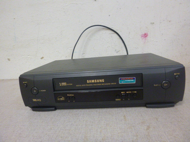 lot 251 image: Samsung VCR