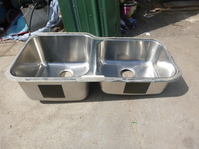 lot 283 image: Stainless Steel Sink