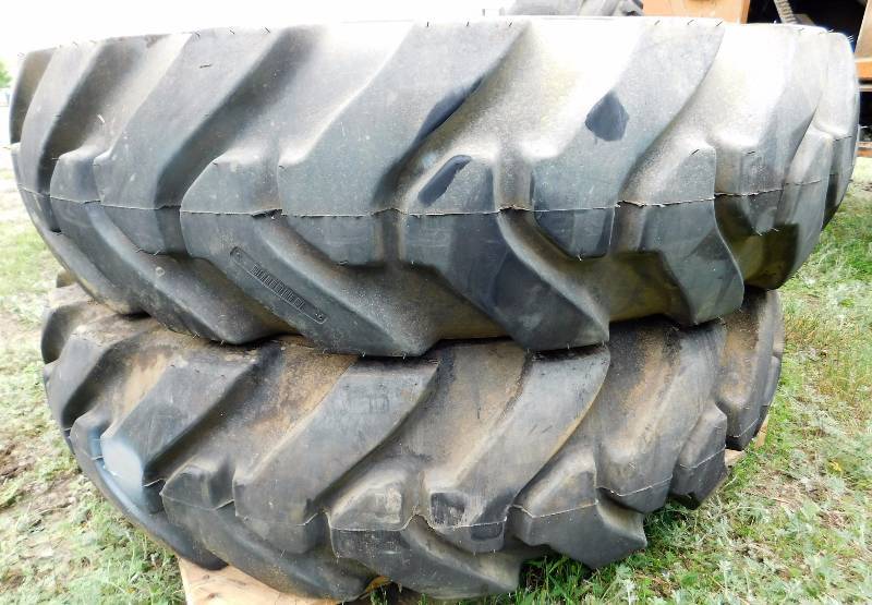 lot 46 image: Unused Foam Filled 1300 x 33.5 Tires on Ingersoll Rand Rims #8