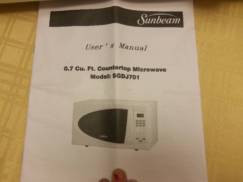 Sunbeam 0.7 Cubic Foot Microwave