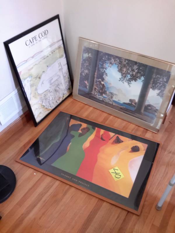 lot 40 image: 3 posterspictures as shown