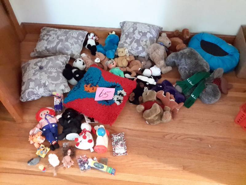 lot 65 image: Misc. Stuffed animals and Pillows etc as shown.. Bring your own packaging..