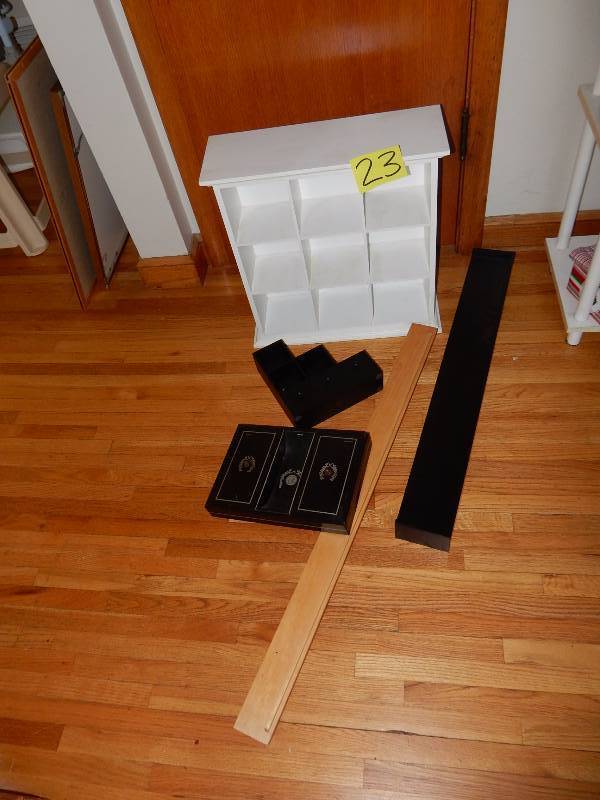 lot 23 image: Wood display items..