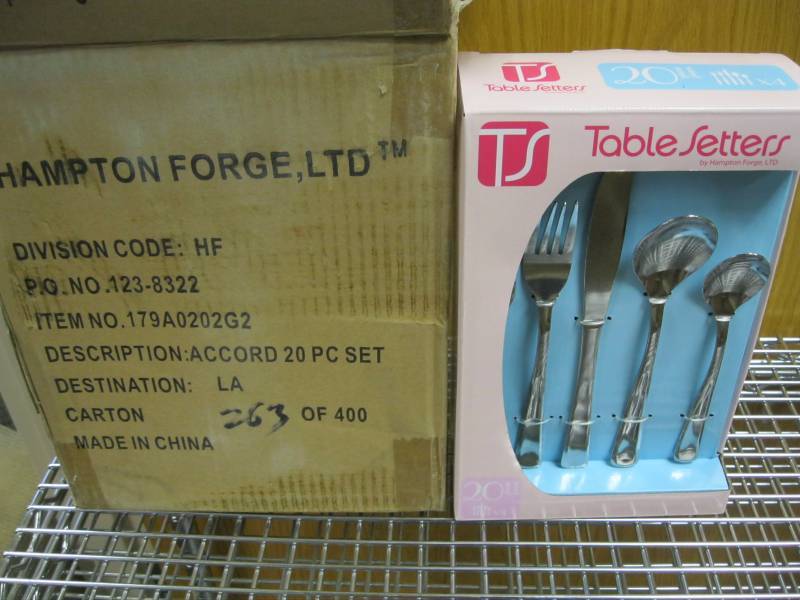 lot 157 image: Lot of 3 Hampton Forge Table Setter...