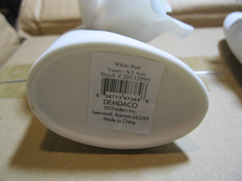 lot 318 image: Lot of 6 Silvestri White Floral Wed...