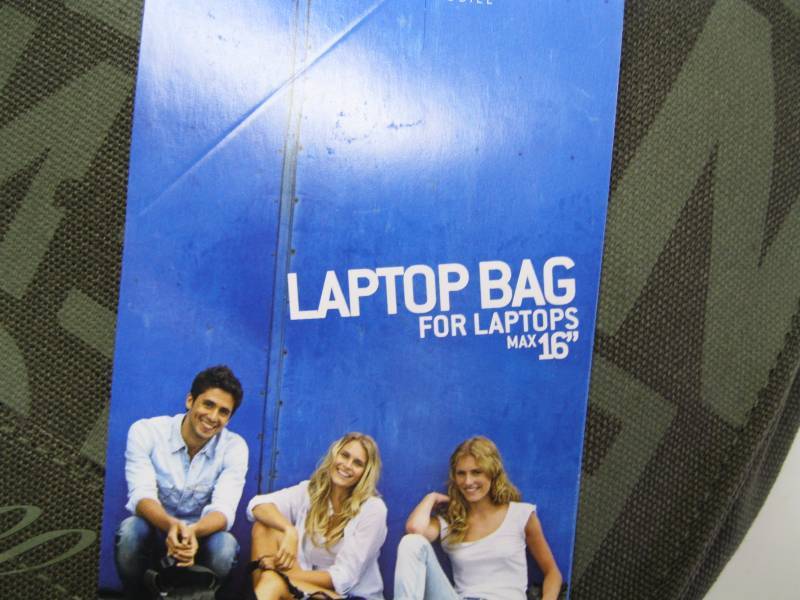 lot 779 image: Golla Bags Laptop Bag for 16 Lapto...