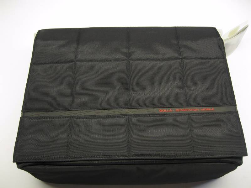 lot 839 image: Golla G580 Race 15 Laptop Messenge...