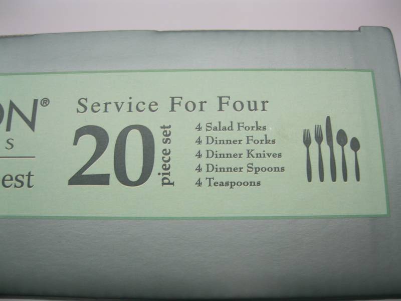 lot 1096 image: Hampton 20 Piece flatware set servi...