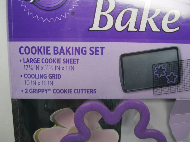 lot 1103 image: Wilton Bake it Better cookie baking...
