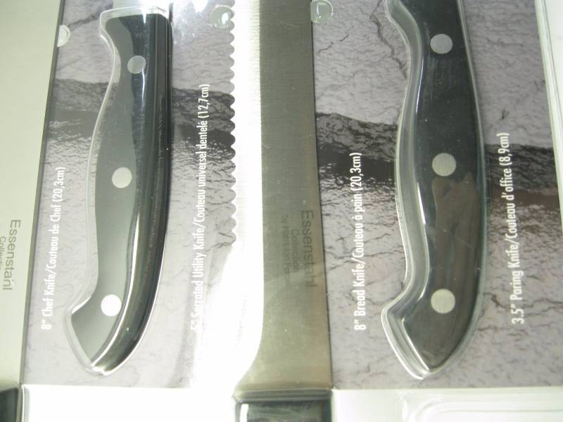 lot 1149 image: Hampton Forge 4 Knife Set Essenstah...