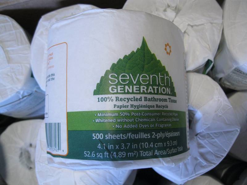lot 1521 image: Case of 54 Rolls of 2-ply Toilet Pa...