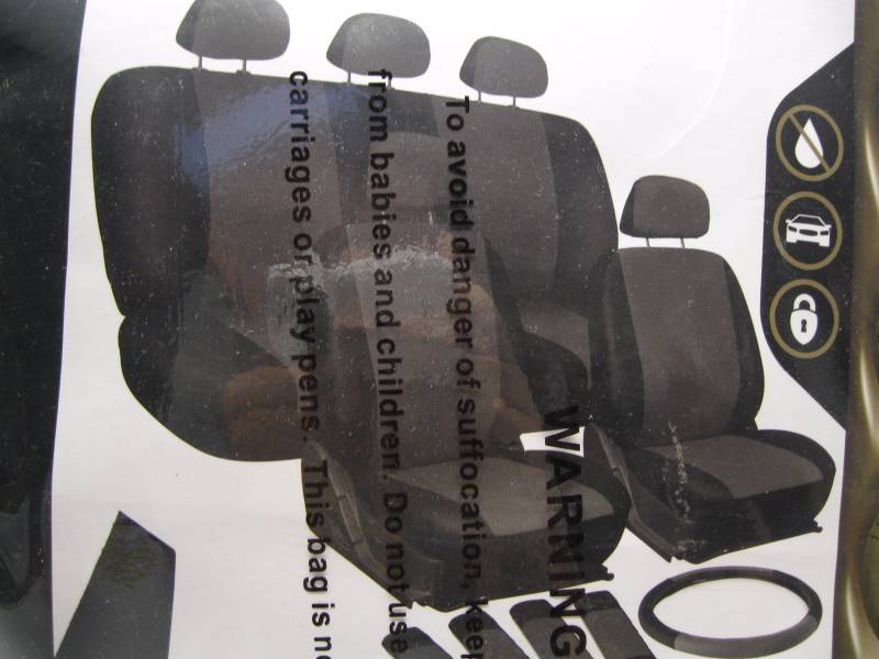 lot 1608 image: Oxgord 17 Piece PVC Leatherette Sea...