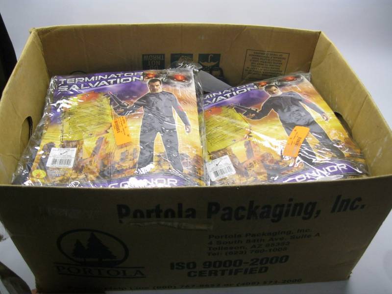 lot 2922 image: Lot of 12 - Terminator Salvation Jo...