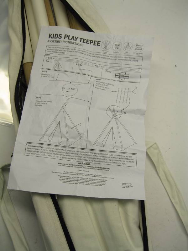 lot 2926 image: Childrens Creative Play Teepee Tent...