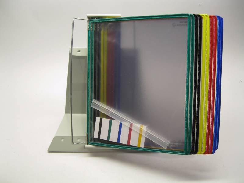 lot 3726 image: One Tarifold 10 Page Display...
