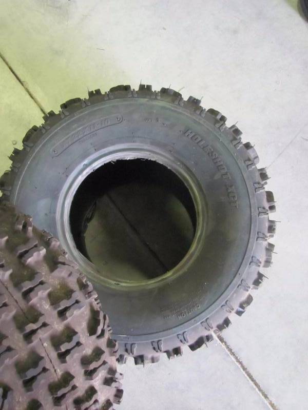 lot 9 image: 2 Pair Holeshot XCT ATV Tires