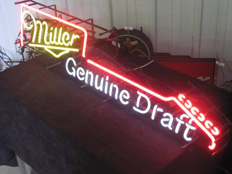 lot 41 image: Miller MGD Guitar Bar Sign