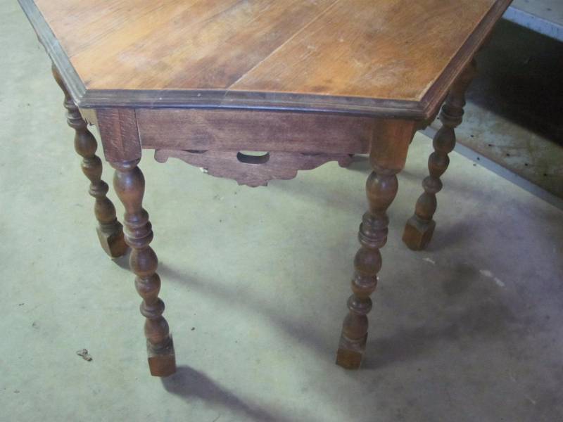 lot 67 image: Wood End Table