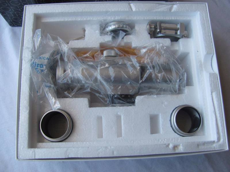 lot 81 image: Sightron 3 Dot Electronic Sighting Device Scope