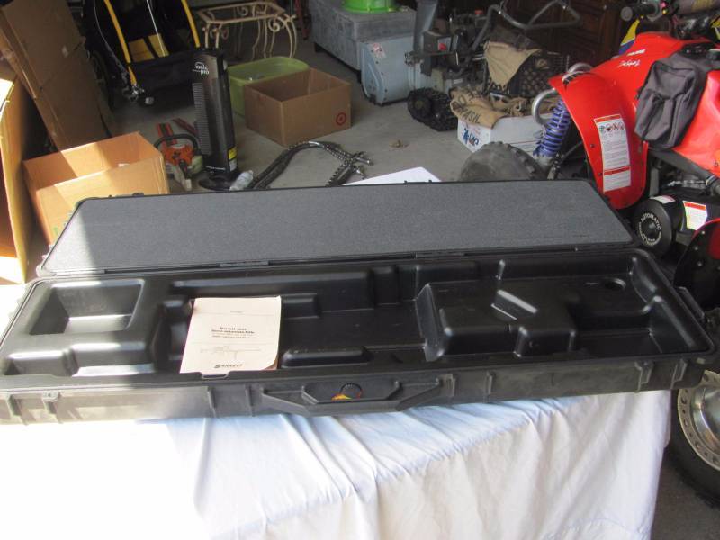lot 95 image: Pelican 1750 Protector Wheeled Long Rifle Case