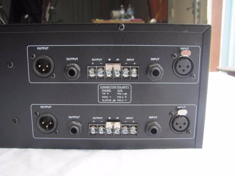 lot 98 image: dbx 2231 Dual 31-Band Graphic Equalizer
