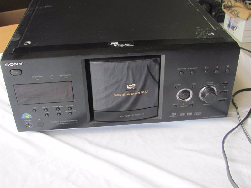 lot 101 image: Sony DVP-CX985V 400 Disc Explorer DVD  SACD Player