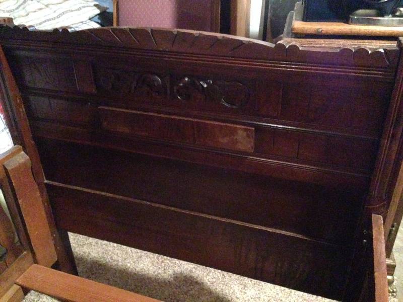 lot 139 image: Antique Wooden Childrens Bed