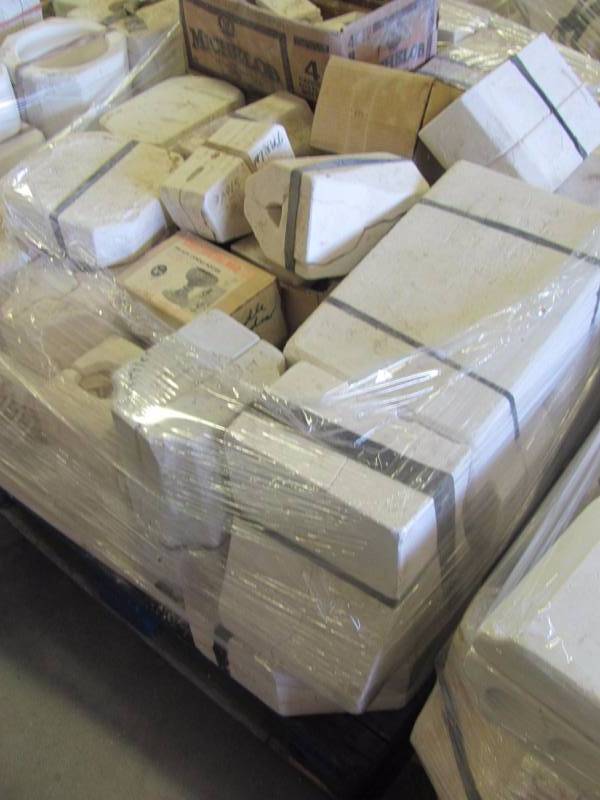 lot 157 image: Ceramic Molds Pallet #12