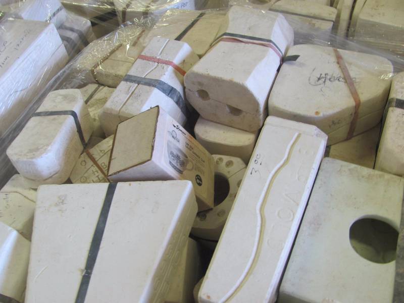 lot 158 image: Ceramic Molds Pallet #13