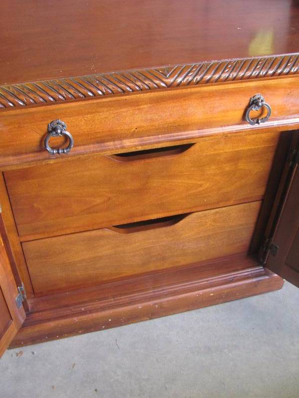 lot 200 image: Lot of 2 Decoratively Engraved Wood Dressers