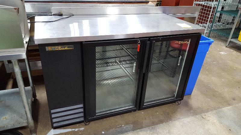 True Underbar Glass Swing Door Back Bar Cooler Milwaukee High