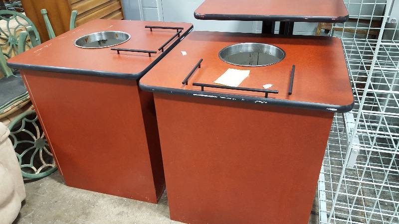 lot 35 image: Lot of (3) Restaurant Trash Can Covers