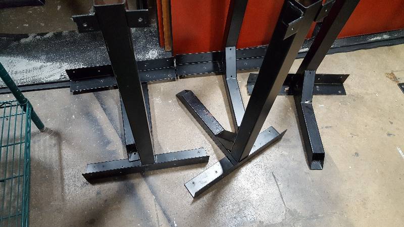 lot 46 image: Lot of (5) Deco Diner Style Restaurant Tables with Metal Support