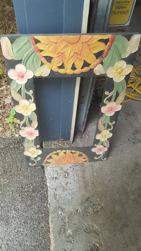lot 118 image: Picture Frame
