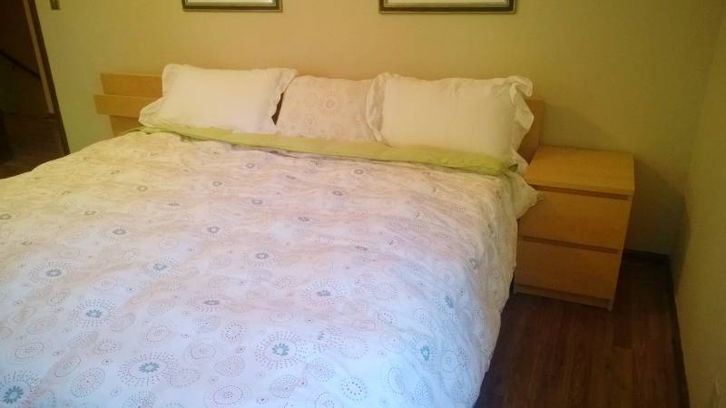 lot 125 image: Kind Bedding Set - Spread & 2 Shams