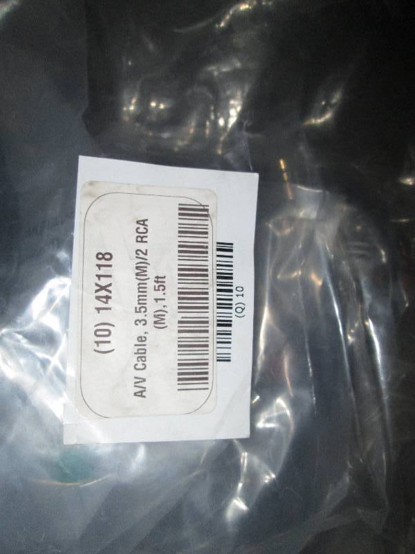 Lot of 130 Premium Stereo Cables - Brand New in Original Packaging