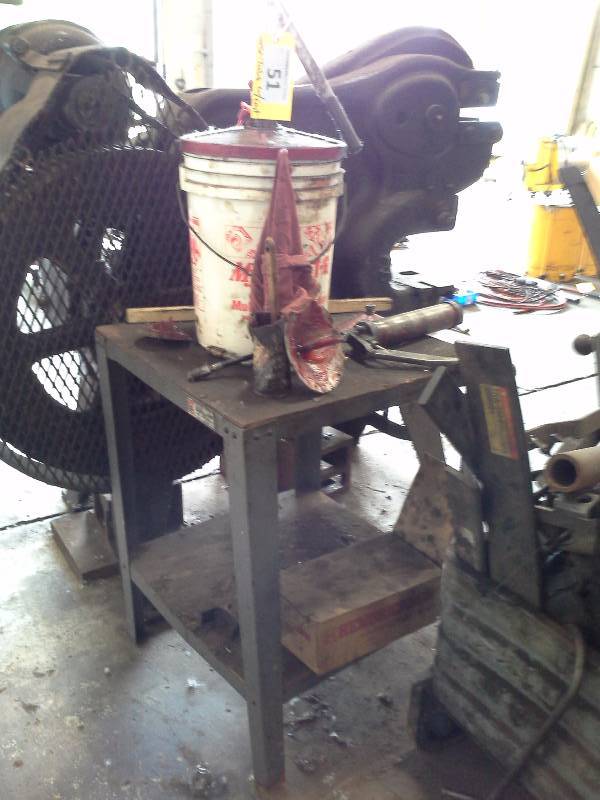 Grease Station with Table
