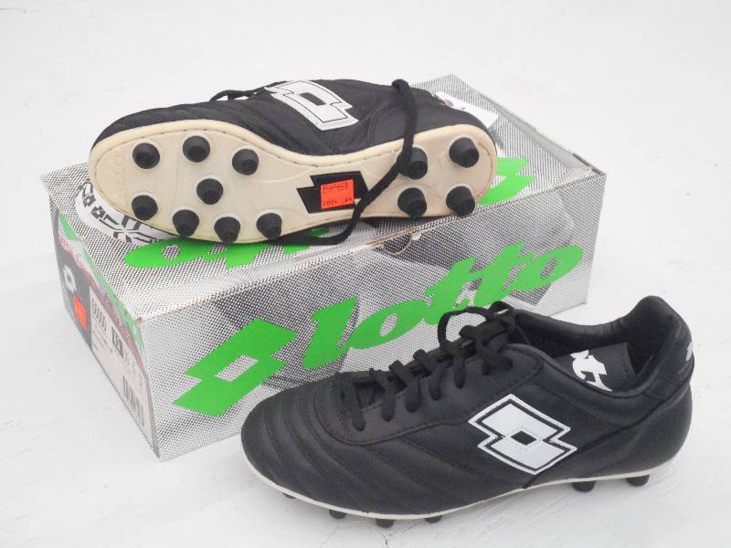 lot 36 image: Lotto UPU Stadio Pro Soccer Shoes, ...