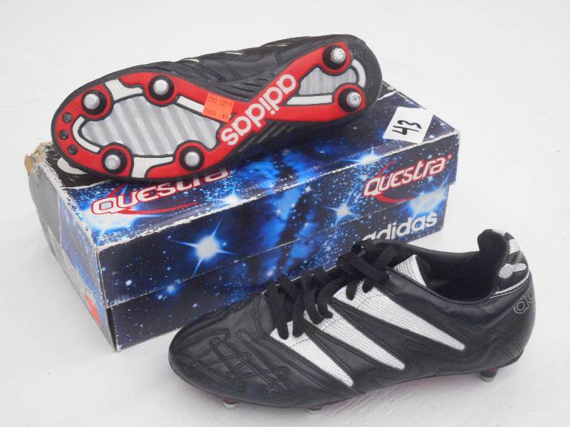 lot 43 image: New Adidas Questra Fin Cup Soccer S...