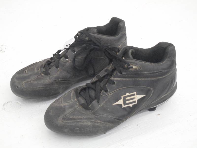lot 84 image: Easton Black BaseballSoftball Shoe...