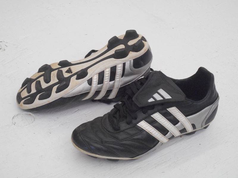 lot 86 image: Adidas Traxion Soccer Shoes, Size 7...