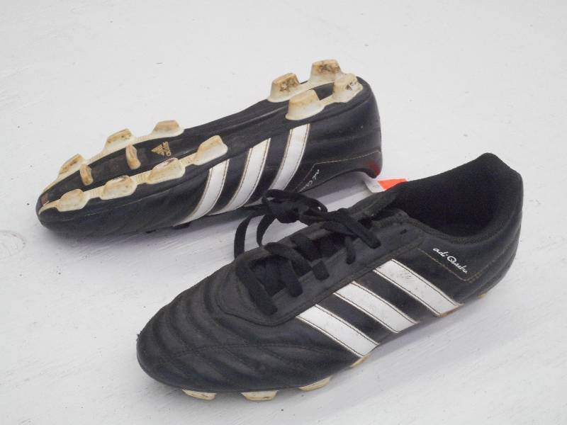 lot 87 image: Adidas Adi Questra Soccer Shoes,. S...