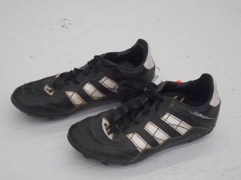 lot 93 image: Adidas BlackWhite Soccer Shoes, Si...