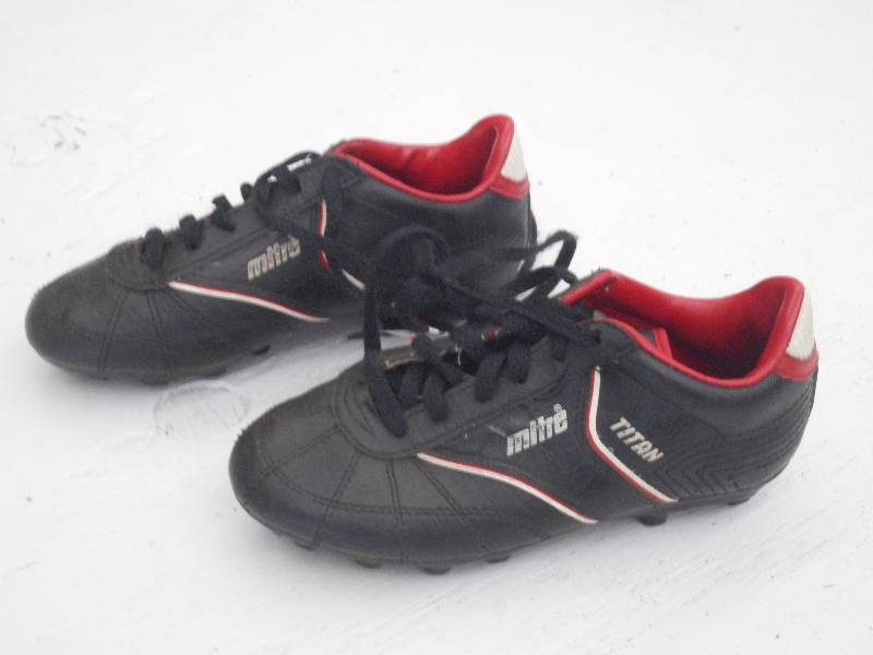mitre indoor soccer shoes