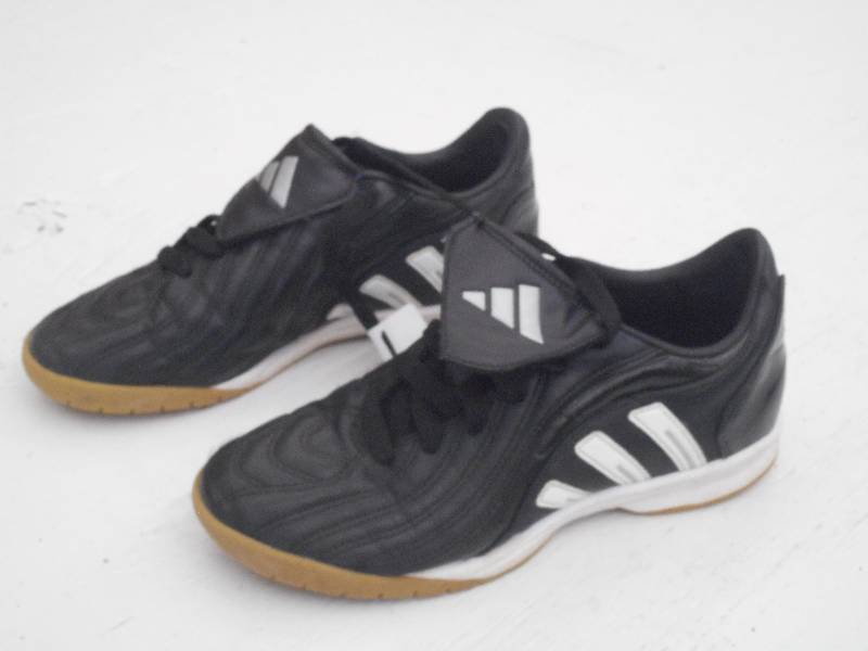lot 111 image: Adidas Indoor Soccer Shoes, Size 5,...