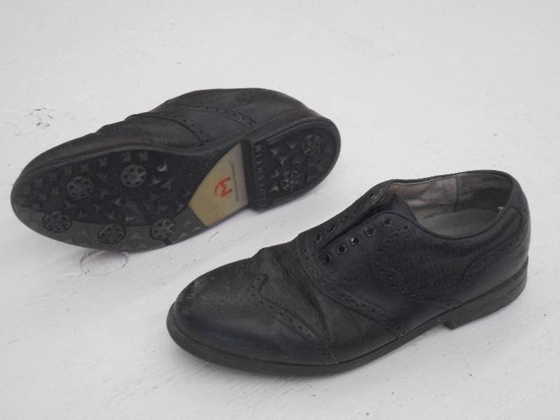 lot 127 image: Florshein Black Golf Shoes, Size 8....
